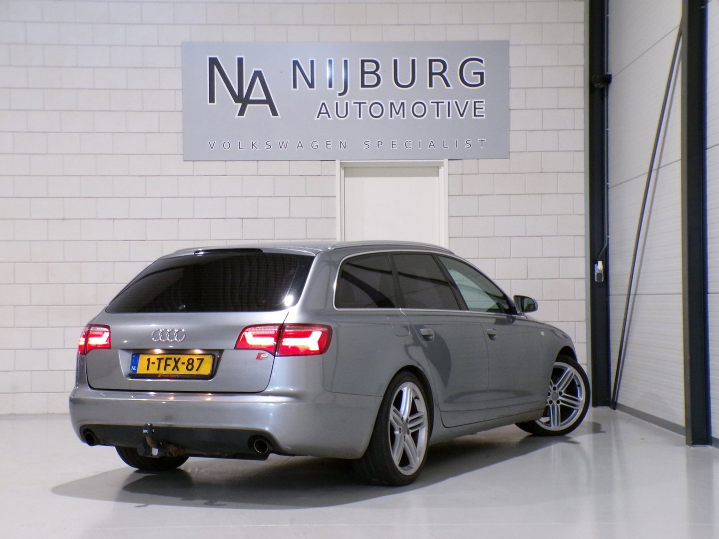 Audi A6 Avant 2.8 FSI "Automaat" Trekhaak Bluetooth Climatronic 19" Youngtimer I Goed rijdende Audi met een paar gebruikerssporen
