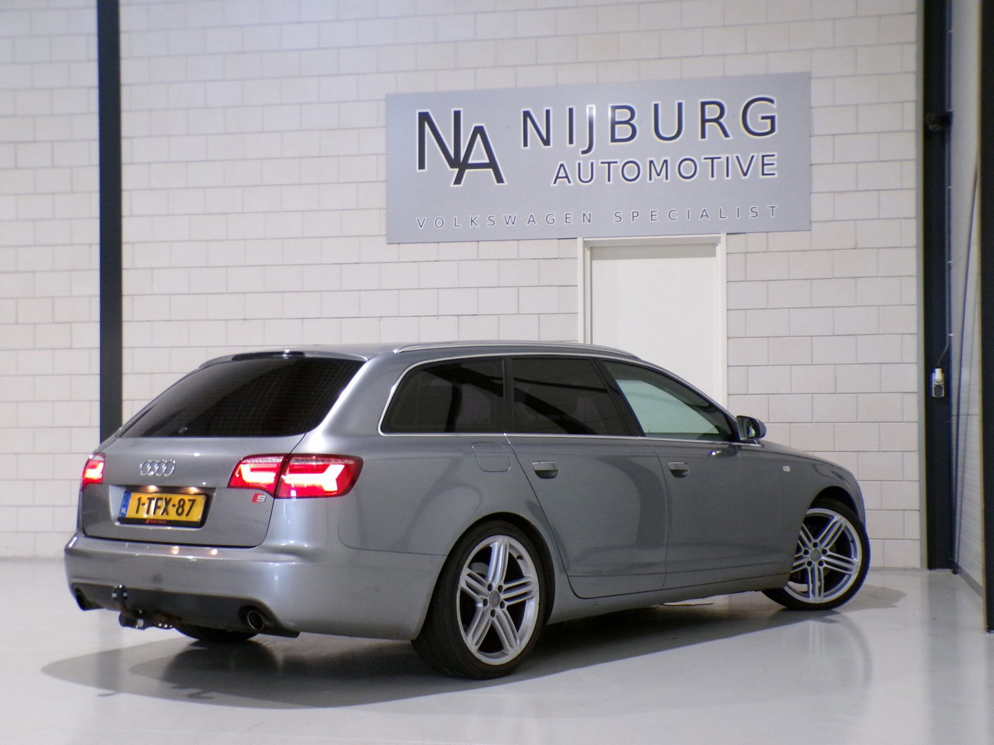 Audi A6 Avant 2.8 FSI "Automaat" Trekhaak Bluetooth Climatronic 19" Youngtimer I Goed rijdende Audi met een paar gebruikerssporen