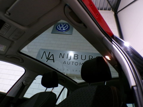 Škoda Rapid Spaceback 1.2 TSI Edition "Origineel NL!" Pano Stoelverwarming Parkeersensoren Navigatie Bluetooth 17"Velgen 4-Season