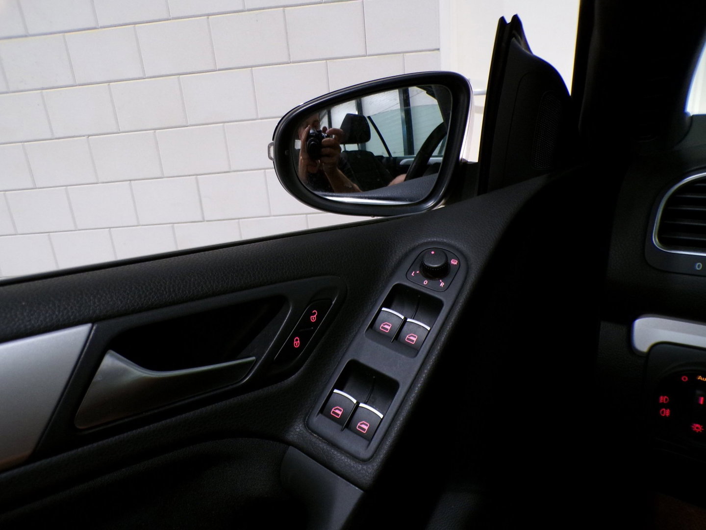 Volkswagen Golf Cabriolet 1.2 TSI Highline "Origineel NL!" Stoelverwarming Parkeersensoren Navigatie Bluetooth 17"Velgen Cruise