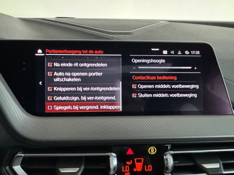 BMW 1-serie M135i xDrive High Executive Edition Pano|HuD|H/K