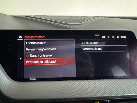 BMW 1-serie M135i xDrive High Executive Edition Pano|HuD|H/K