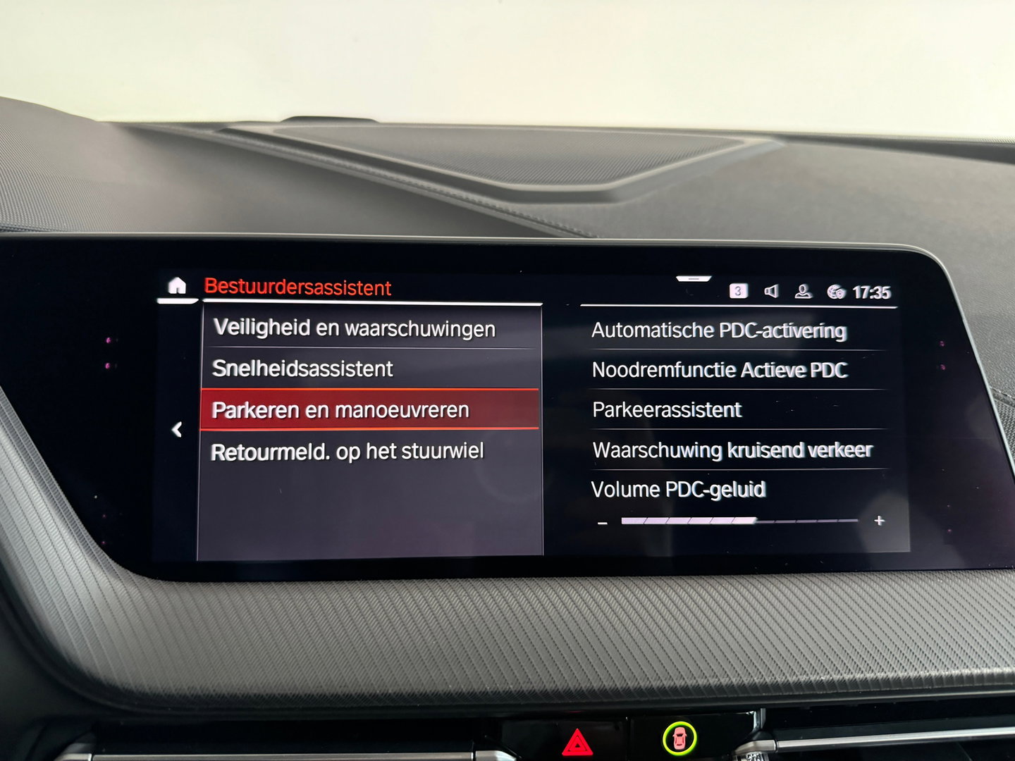 BMW 1-serie M135i xDrive High Executive Edition Pano|HuD|H/K