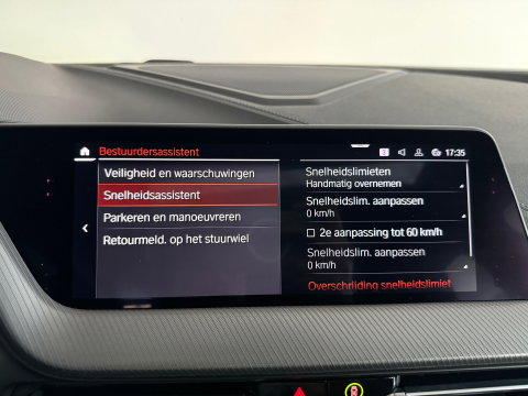 BMW 1-serie M135i xDrive High Executive Edition Pano|HuD|H/K
