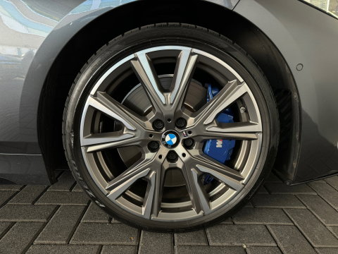 BMW 1-serie M135i xDrive High Executive Edition Pano|HuD|H/K