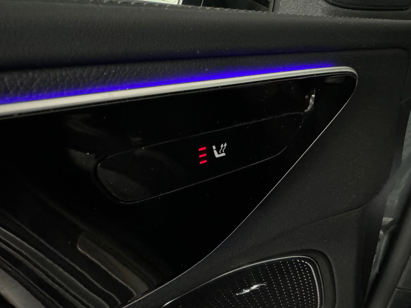 Mercedes-Benz C-Klasse Estate 300 e AMG Pano|Keyless|Sfeer