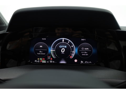 Volkswagen Golf 1.5 eHybrid GTE 272pk | Pano | Stoelventi. | Leder | Memory | IQ. Light | 360cam | 18'' | Adapt. Cruise | Dodehoek. | Apple CarPlay