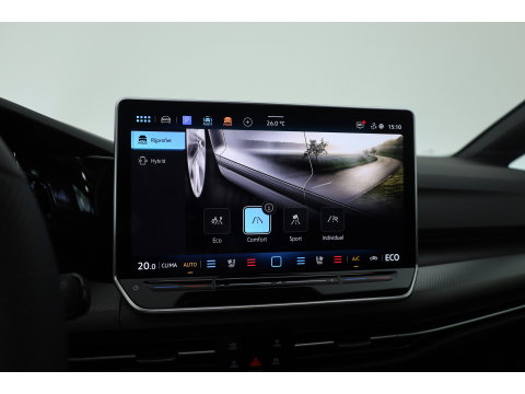 Volkswagen Golf 1.5 eHybrid GTE 272pk | Pano | Stoelventi. | Leder | Memory | IQ. Light | 360cam | 18'' | Adapt. Cruise | Dodehoek. | Apple CarPlay