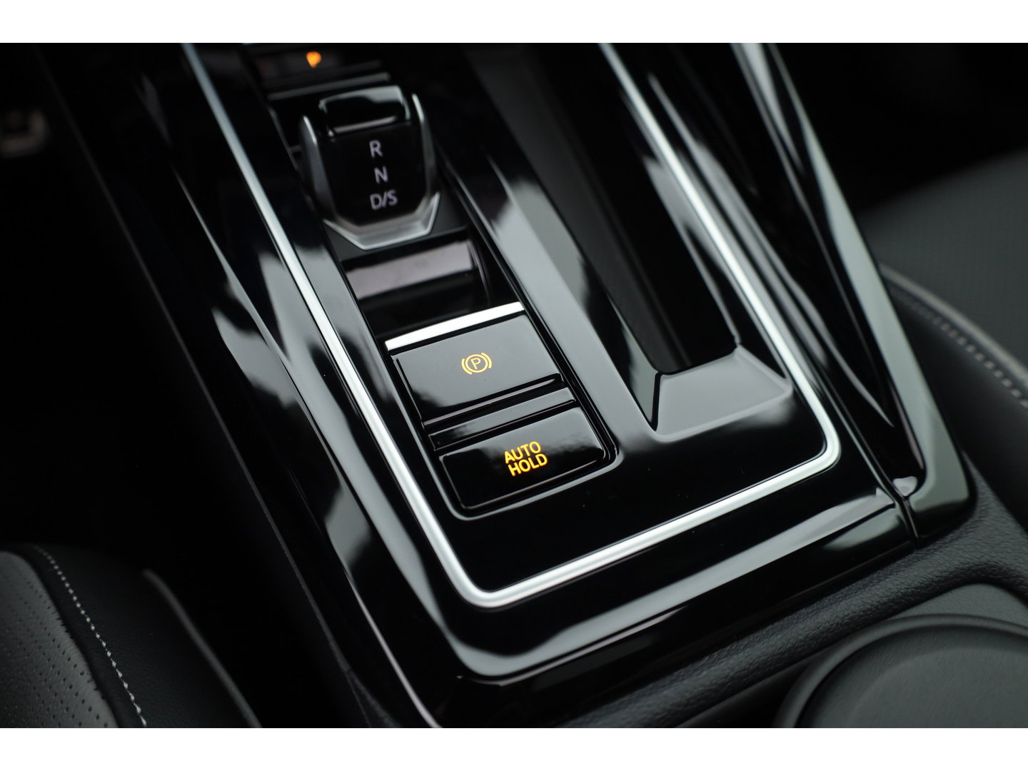 Volkswagen Golf 1.5 eHybrid GTE 272pk | Pano | Stoelventi. | Leder | Memory | IQ. Light | 360cam | 18'' | Adapt. Cruise | Dodehoek. | Apple CarPlay