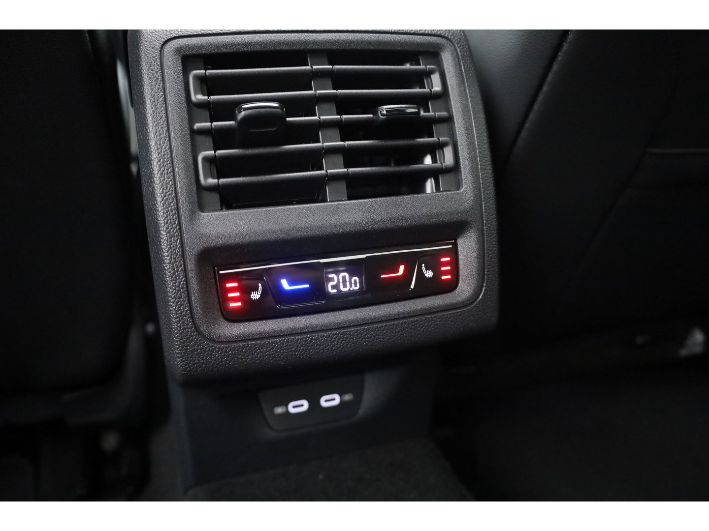 Volkswagen Golf 1.5 eHybrid GTE 272pk | Pano | Stoelventi. | Leder | Memory | IQ. Light | 360cam | 18'' | Adapt. Cruise | Dodehoek. | Apple CarPlay
