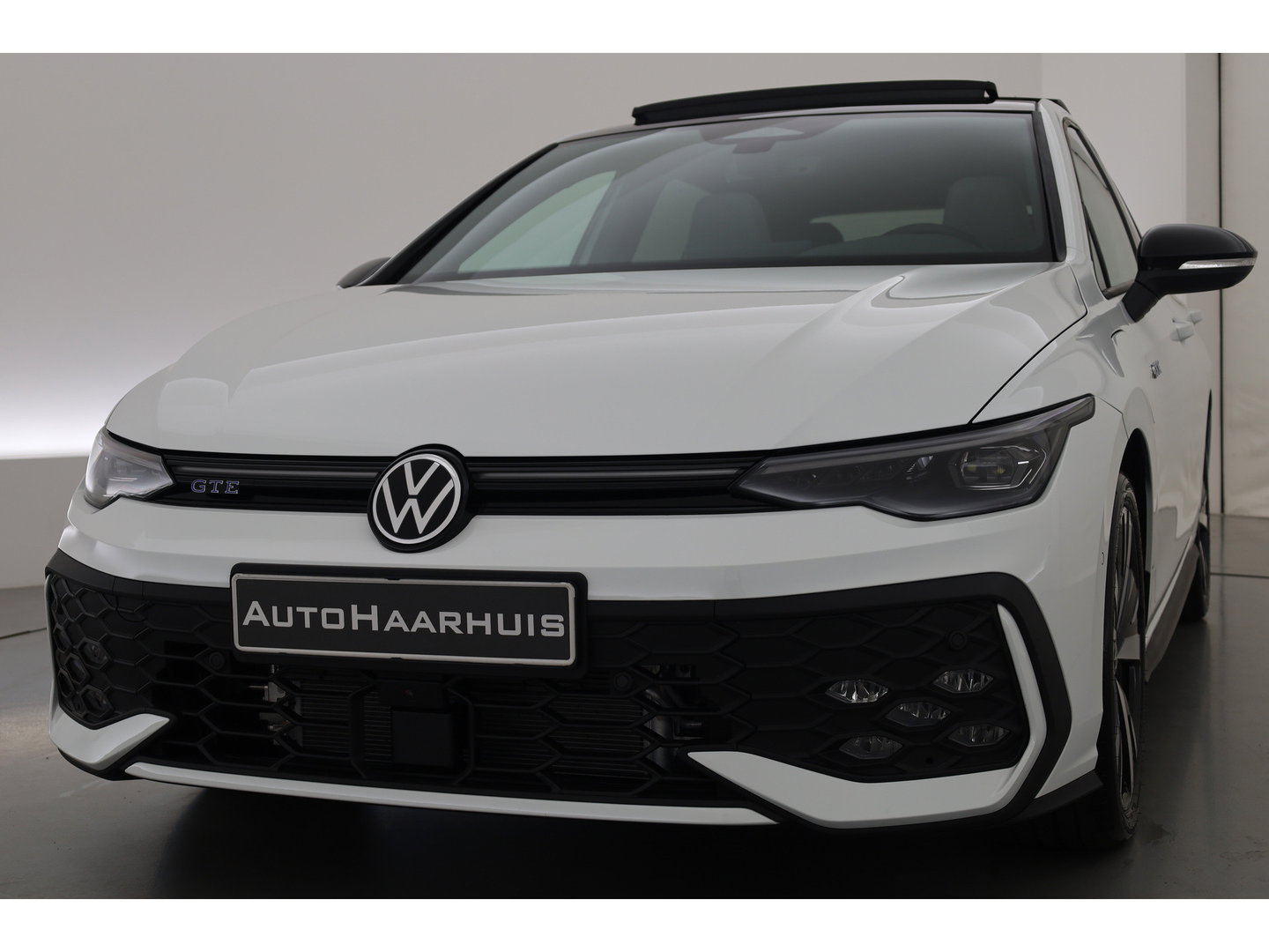 Volkswagen Golf 1.5 eHybrid GTE 272pk | Pano | Stoelventi. | Leder | Memory | IQ. Light | 360cam | 18'' | Adapt. Cruise | Dodehoek. | Apple CarPlay