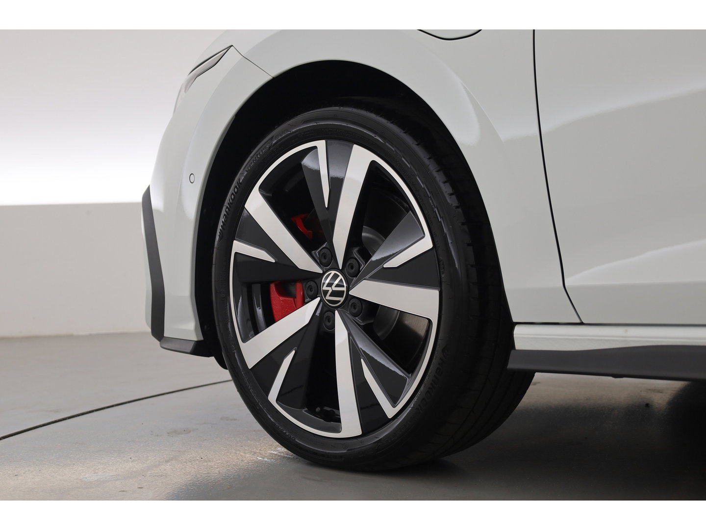 Volkswagen Golf 1.5 eHybrid GTE 272pk | Pano | Stoelventi. | Leder | Memory | IQ. Light | 360cam | 18'' | Adapt. Cruise | Dodehoek. | Apple CarPlay
