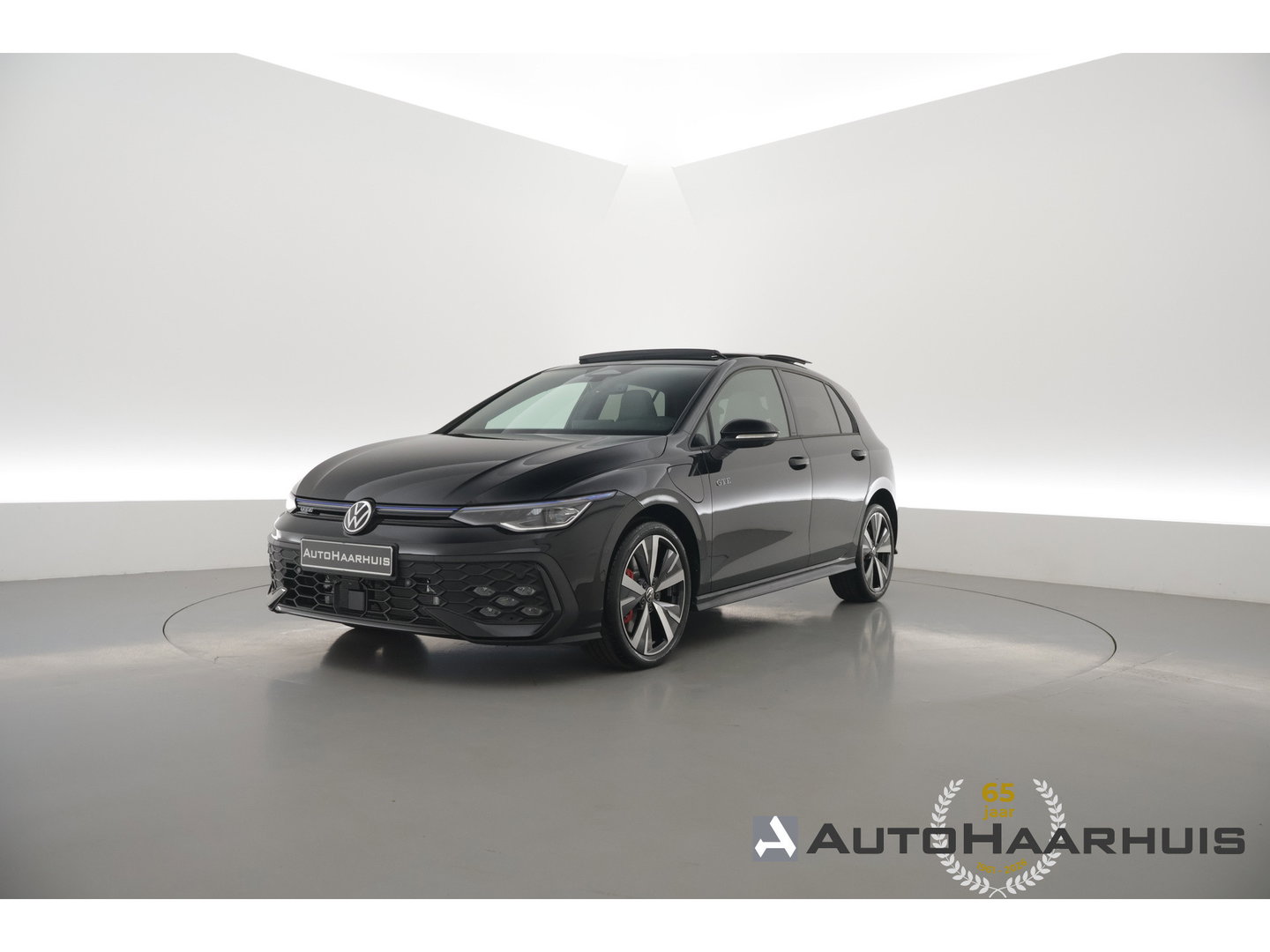 Volkswagen Golf 1.5 eHybrid GTE 272pk | Pano | Stoelventi. | Elek. Trekhaak | Memory | IQ. Light | 360cam | 18'' | Leder | Dodehoek. | Apple CarPlay