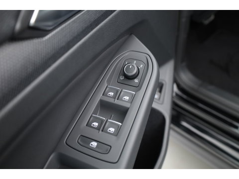 Volkswagen Golf 1.5 eHybrid GTE 272pk | Pano | Stoelventi. | Elek. Trekhaak | Memory | IQ. Light | 360cam | 18'' | Leder | Dodehoek. | Apple CarPlay