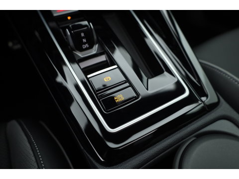 Volkswagen Golf 1.5 eHybrid GTE 272pk | Pano | Stoelventi. | Elek. Trekhaak | Memory | IQ. Light | 360cam | 18'' | Leder | Dodehoek. | Apple CarPlay