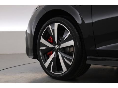 Volkswagen Golf 1.5 eHybrid GTE 272pk | Pano | Stoelventi. | Elek. Trekhaak | Memory | IQ. Light | 360cam | 18'' | Leder | Dodehoek. | Apple CarPlay