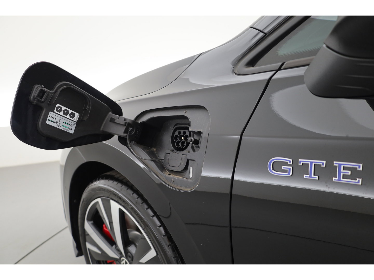 Volkswagen Golf 1.5 eHybrid GTE 272pk | Pano | Stoelventi. | Elek. Trekhaak | Memory | IQ. Light | 360cam | 18'' | Leder | Dodehoek. | Apple CarPlay