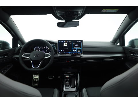 Volkswagen Golf 1.5 eHybrid GTE 272pk | Pano | Stoelventi. | Elek. Trekhaak | Memory | IQ. Light | 360cam | 18'' | Leder | Dodehoek. | Apple CarPlay
