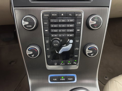 Volvo V60 2.4 D6 AWD Summum (Plug-In) Aut. *PANO | LEATHER | XENON | BLIS | MEMORY-PACK | HEATED-SPORTSEATS | NAVI-FULLMAP | ECC | CAMERA | ADAPTIVE-CRUISE | PDC | 17''ALU*