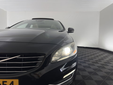 Volvo V60 2.4 D6 AWD Summum (Plug-In) Aut. *PANO | LEATHER | XENON | BLIS | MEMORY-PACK | HEATED-SPORTSEATS | NAVI-FULLMAP | ECC | CAMERA | ADAPTIVE-CRUISE | PDC | 17''ALU*