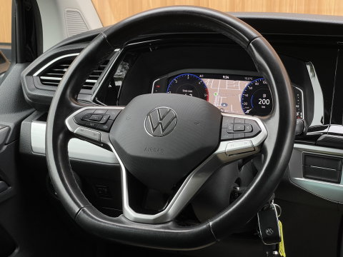 Volkswagen Transporter 2.0 TDI L2H1 30 DC Multivan | Automaat | Trekhaak | Navigatie | DAB | Apple Carplay | Elektrische Schuifdeur |