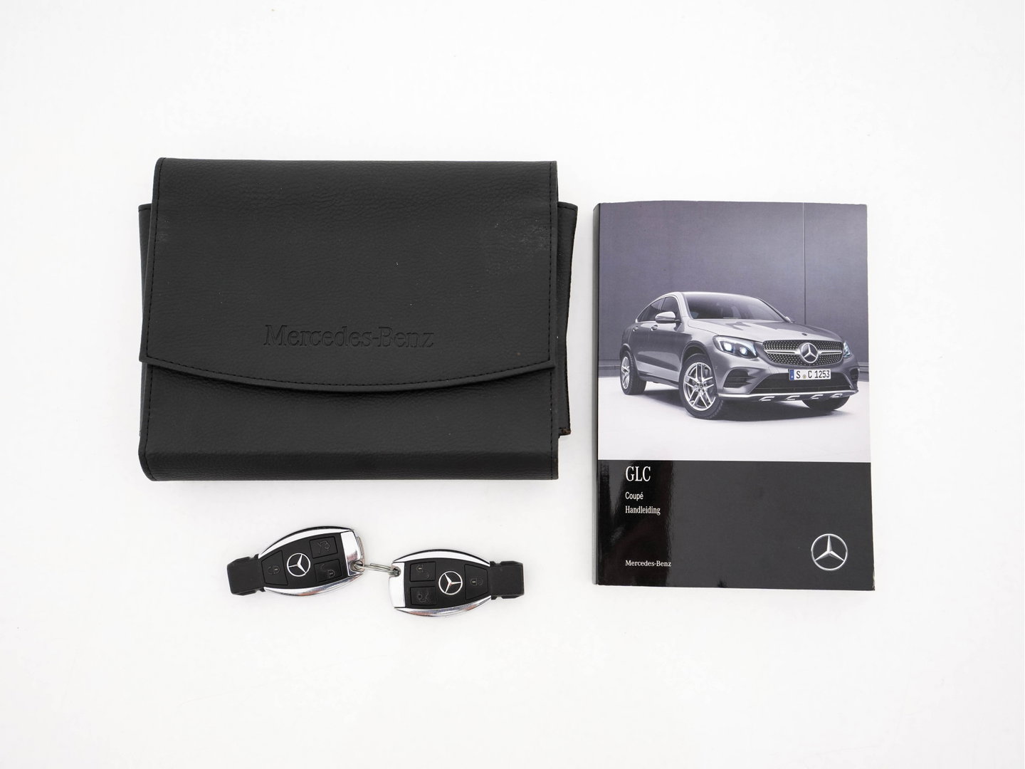 Mercedes-Benz GLC Coupé 220 d 4MATIC Premium Plus (INCL.BTW) *PANO | LEATHER | FULL-LED | MEMORY-PACK | BURMESTER | TOP-VIEW |  HEATED-SPORTSEATS | NAVI-FULLMAP | PRIVACY-GLASS | SHIFTPADDLES | ECC | PDC | CRUISE | 19''ALU | TOWBAR*