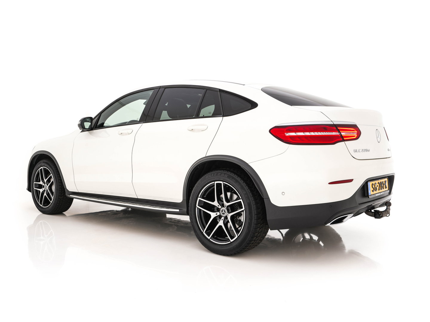 Mercedes-Benz GLC Coupé 220 d 4MATIC Premium Plus (INCL.BTW) *PANO | LEATHER | FULL-LED | MEMORY-PACK | BURMESTER | TOP-VIEW |  HEATED-SPORTSEATS | NAVI-FULLMAP | PRIVACY-GLASS | SHIFTPADDLES | ECC | PDC | CRUISE | 19''ALU | TOWBAR*