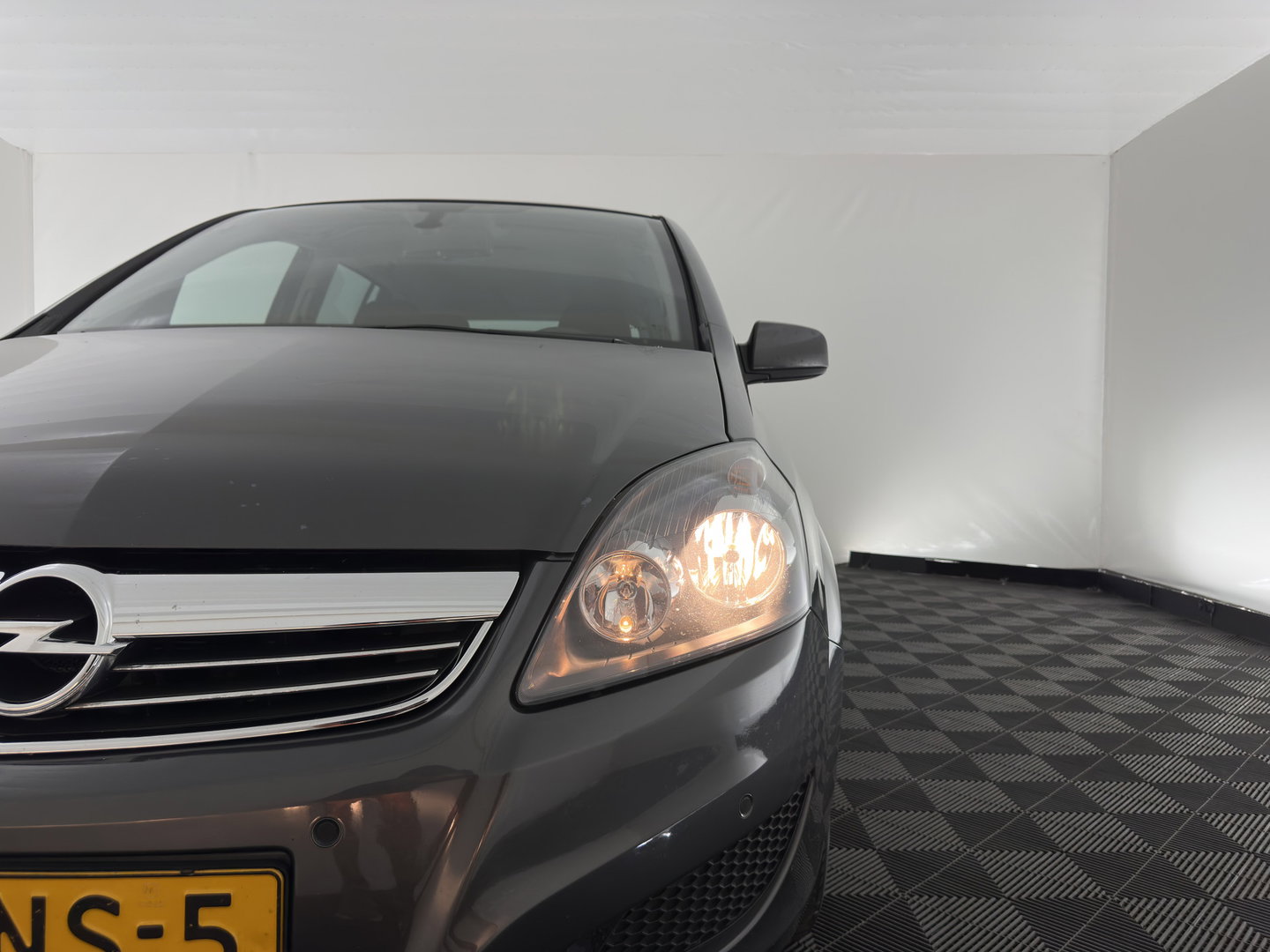 Opel Zafira 1.7 CDTi Edition [ 7-Pers. ] *AIRCO | CRUISE | COMFORTSEATS | PRIVACY-GLASS | PDC | DAB | TOWBAR | 16''ALU *