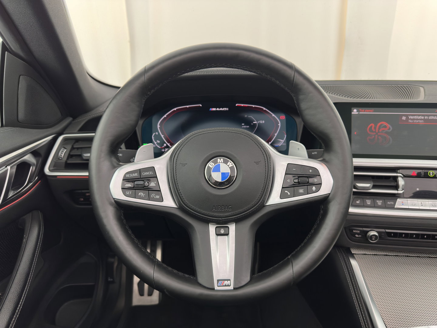 BMW 4 Serie Cabrio M440i xDrive High Executive (INCL-BTW) *HEAD-UP | LEATHER | LASER-LED | MEMORY-PACK | DIGI-COCKPIT | KEYLESS | HIFI-SOUND | SHIFTPADDLES | CAMERA | DAB | NAVI-FULLMAP | AMBIENT-LIGHT | TOWBAR | 19''ALU*