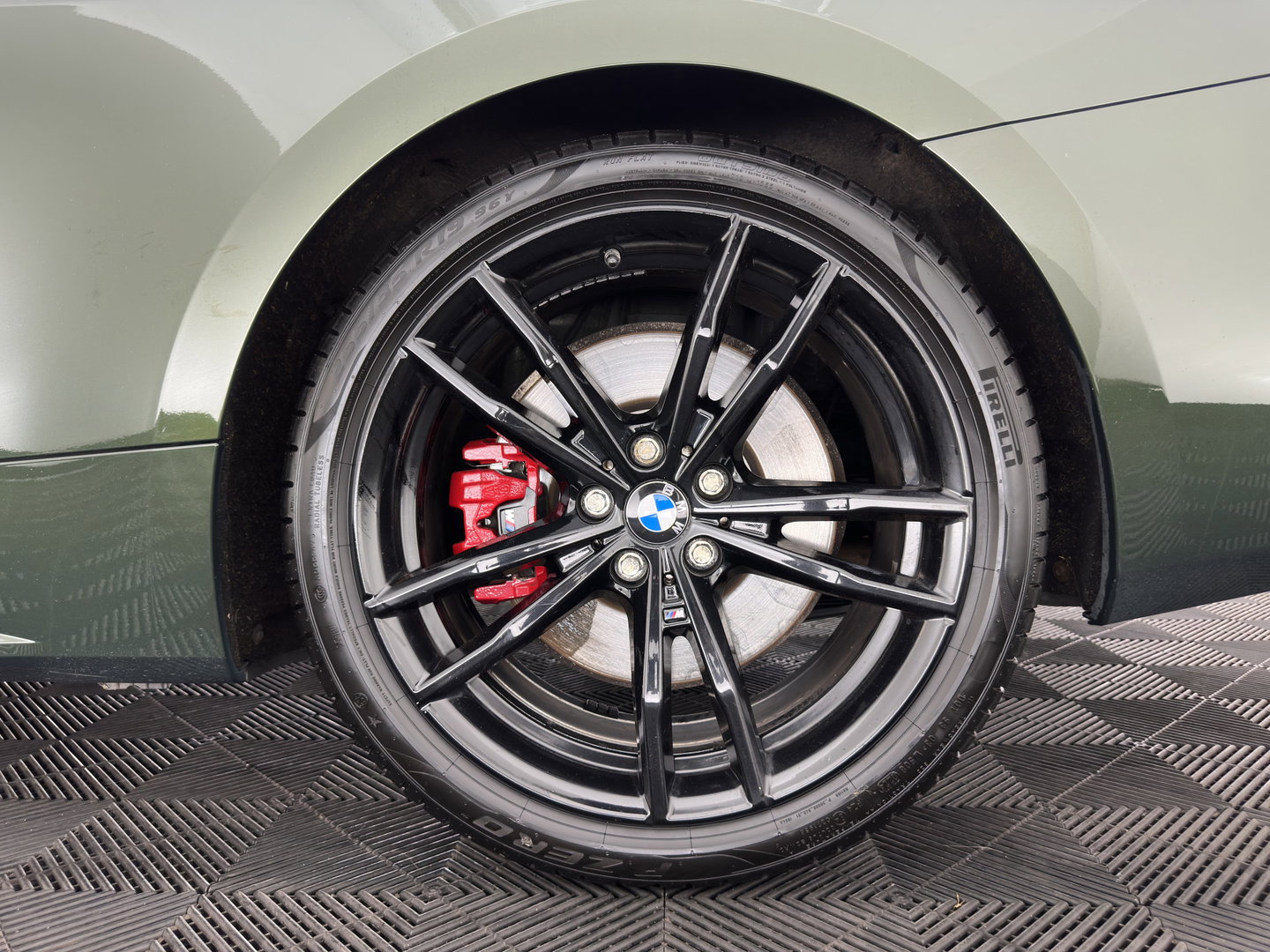 BMW 4 Serie Cabrio M440i xDrive High Executive (INCL-BTW) *HEAD-UP | LEATHER | LASER-LED | MEMORY-PACK | DIGI-COCKPIT | KEYLESS | HIFI-SOUND | SHIFTPADDLES | CAMERA | DAB | NAVI-FULLMAP | AMBIENT-LIGHT | TOWBAR | 19''ALU*
