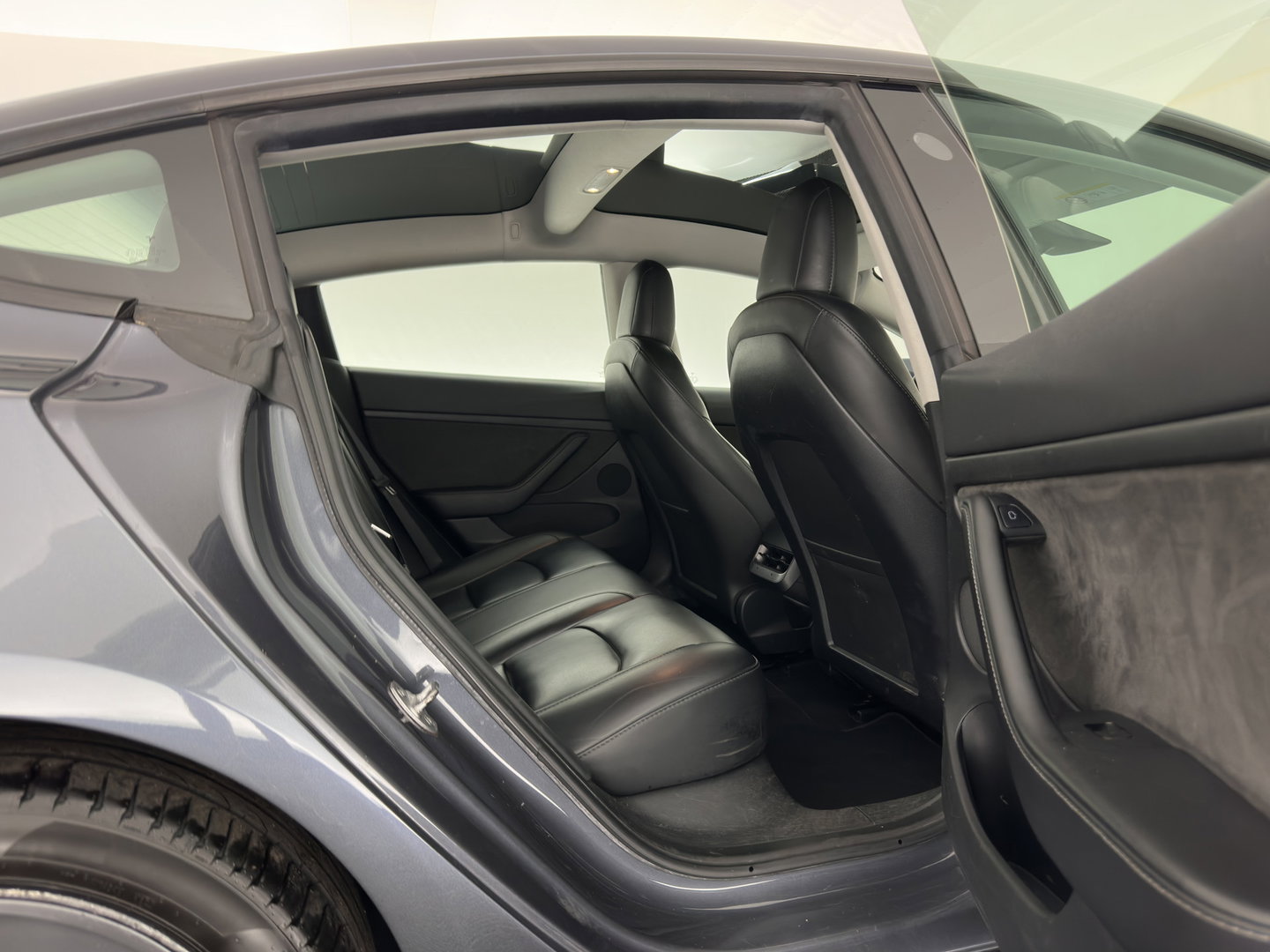 Tesla Model 3 Standard RWD Plus 60 kWh [3-Fase-11kW] {SoH-90%} (INCL-BTW) Aut. *HEATPUMP | PANO | AUTOPILOT | LEATHER | KEYLESS | FULL-LED | MEMORY-PACK | TOPVIEW | DAB | CARPLAY | DIGI-COCKPIT | LANE-ASSIST | HEATED-COMFORTSEATS | 19"ALU*