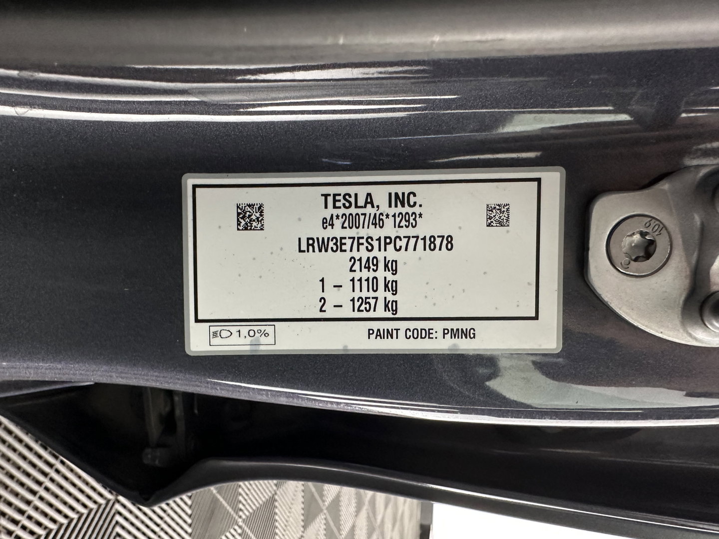 Tesla Model 3 Standard RWD Plus 60 kWh [3-Fase-11kW] {SoH-90%} (INCL-BTW) Aut. *HEATPUMP | PANO | AUTOPILOT | LEATHER | KEYLESS | FULL-LED | MEMORY-PACK | TOPVIEW | DAB | CARPLAY | DIGI-COCKPIT | LANE-ASSIST | HEATED-COMFORTSEATS | 19"ALU*