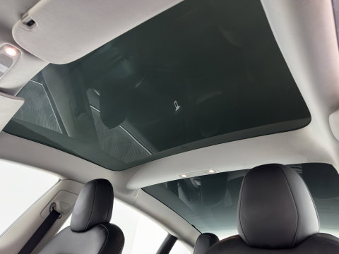 Tesla Model 3 Standard RWD Plus 60 kWh [3-Fase-11kW] {SoH-90%} (INCL-BTW) Aut. *HEATPUMP | PANO | AUTOPILOT | LEATHER | KEYLESS | FULL-LED | MEMORY-PACK | TOPVIEW | DAB | CARPLAY | DIGI-COCKPIT | LANE-ASSIST | HEATED-COMFORTSEATS | 19"ALU*