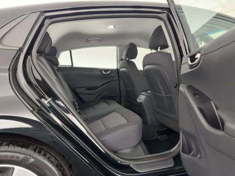 Hyundai IONIQ Comfort EV (INCL.BTW) Aut. *ADAPTIVE-CRUISE | DIGI-COCKPIT | SHIFTPADDLES | LANE-ASSIST | CCS-FASTLOADER | CRUISE | CAMERA | KEYLESS | DAB+ | NAVI-FULLMAP | ECC | PDC | 16"*