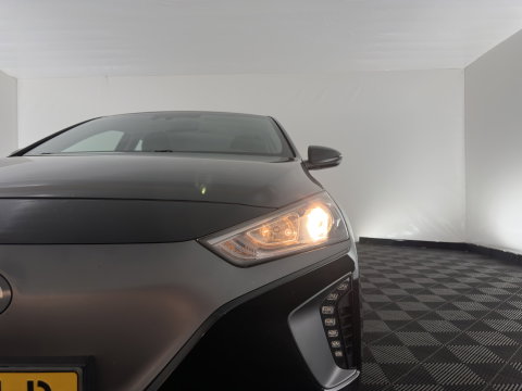 Hyundai IONIQ Comfort EV (INCL.BTW) Aut. *ADAPTIVE-CRUISE | DIGI-COCKPIT | SHIFTPADDLES | LANE-ASSIST | CCS-FASTLOADER | CRUISE | CAMERA | KEYLESS | DAB+ | NAVI-FULLMAP | ECC | PDC | 16"*