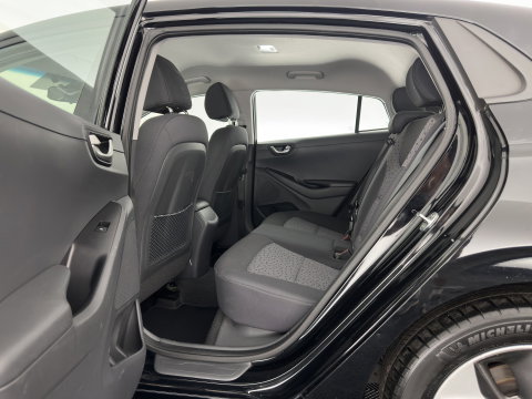 Hyundai IONIQ Comfort EV (INCL.BTW) Aut. *ADAPTIVE-CRUISE | DIGI-COCKPIT | SHIFTPADDLES | LANE-ASSIST | CCS-FASTLOADER | CRUISE | CAMERA | KEYLESS | DAB+ | NAVI-FULLMAP | ECC | PDC | 16"*