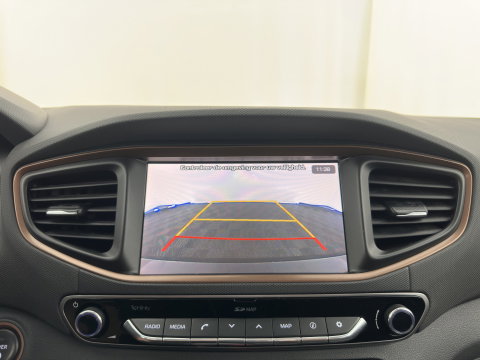 Hyundai IONIQ Comfort EV (INCL.BTW) Aut. *ADAPTIVE-CRUISE | DIGI-COCKPIT | SHIFTPADDLES | LANE-ASSIST | CCS-FASTLOADER | CRUISE | CAMERA | KEYLESS | DAB+ | NAVI-FULLMAP | ECC | PDC | 16"*