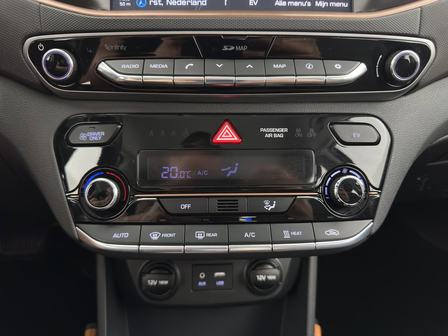 Hyundai IONIQ Comfort EV (INCL.BTW) Aut. *ADAPTIVE-CRUISE | DIGI-COCKPIT | SHIFTPADDLES | LANE-ASSIST | CCS-FASTLOADER | CRUISE | CAMERA | KEYLESS | DAB+ | NAVI-FULLMAP | ECC | PDC | 16"*