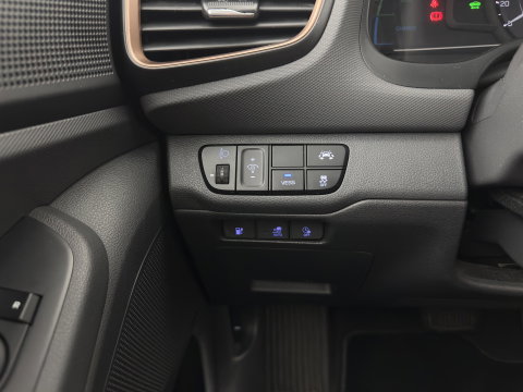 Hyundai IONIQ Comfort EV (INCL.BTW) Aut. *ADAPTIVE-CRUISE | DIGI-COCKPIT | SHIFTPADDLES | LANE-ASSIST | CCS-FASTLOADER | CRUISE | CAMERA | KEYLESS | DAB+ | NAVI-FULLMAP | ECC | PDC | 16"*