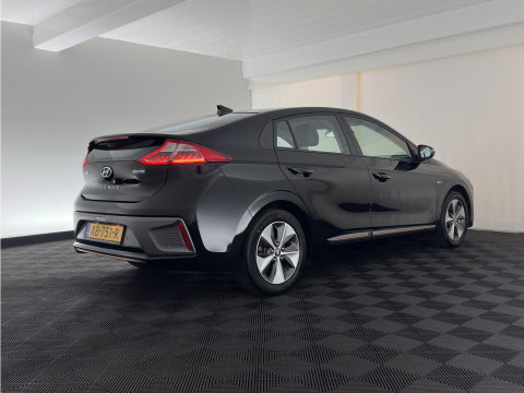 Hyundai IONIQ Comfort EV (INCL.BTW) Aut. *ADAPTIVE-CRUISE | DIGI-COCKPIT | SHIFTPADDLES | LANE-ASSIST | CCS-FASTLOADER | CRUISE | CAMERA | KEYLESS | DAB+ | NAVI-FULLMAP | ECC | PDC | 16"*
