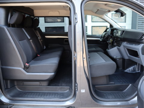 Toyota ProAce Worker 2.0 D 145pk Euro 6 - DC 6 Pers. - Trekhaak - Apple