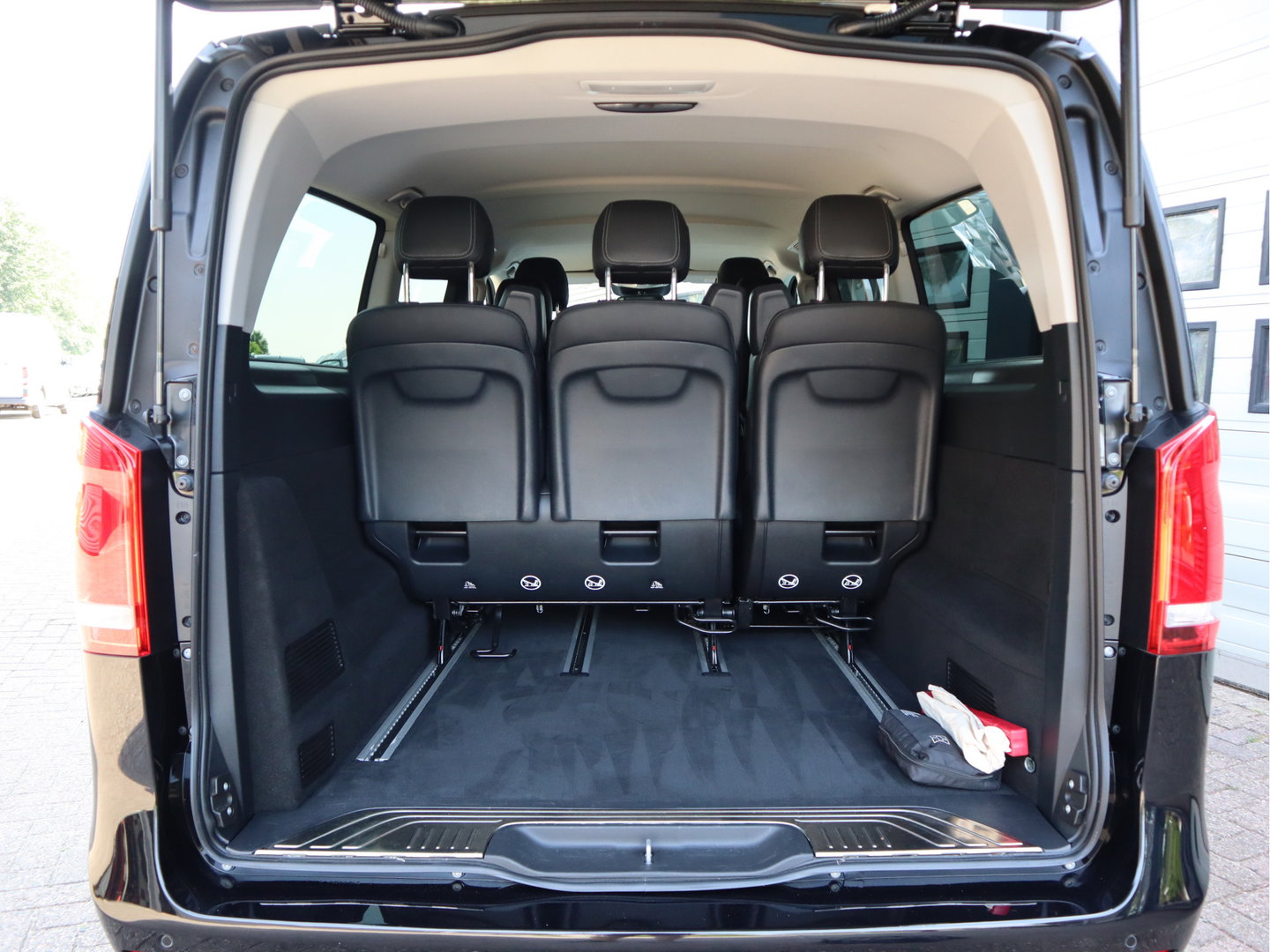 Mercedes-Benz EQV 300 90kWh L3 Extra lang - 8 Persoons - Leder - elc. Schuif