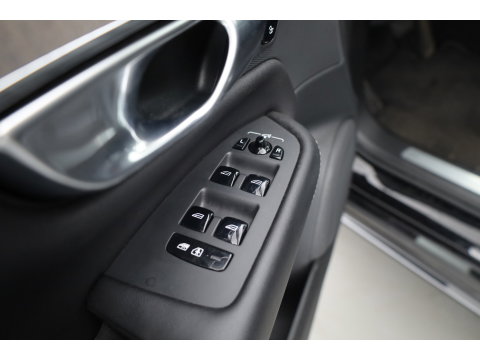 Volvo XC90 2.0 T8 Recharge AWD Ultimate Bright | SOH 95.7 % |Massage | Stoelventilatie | Trekhaak | 360 camera | Head-up |