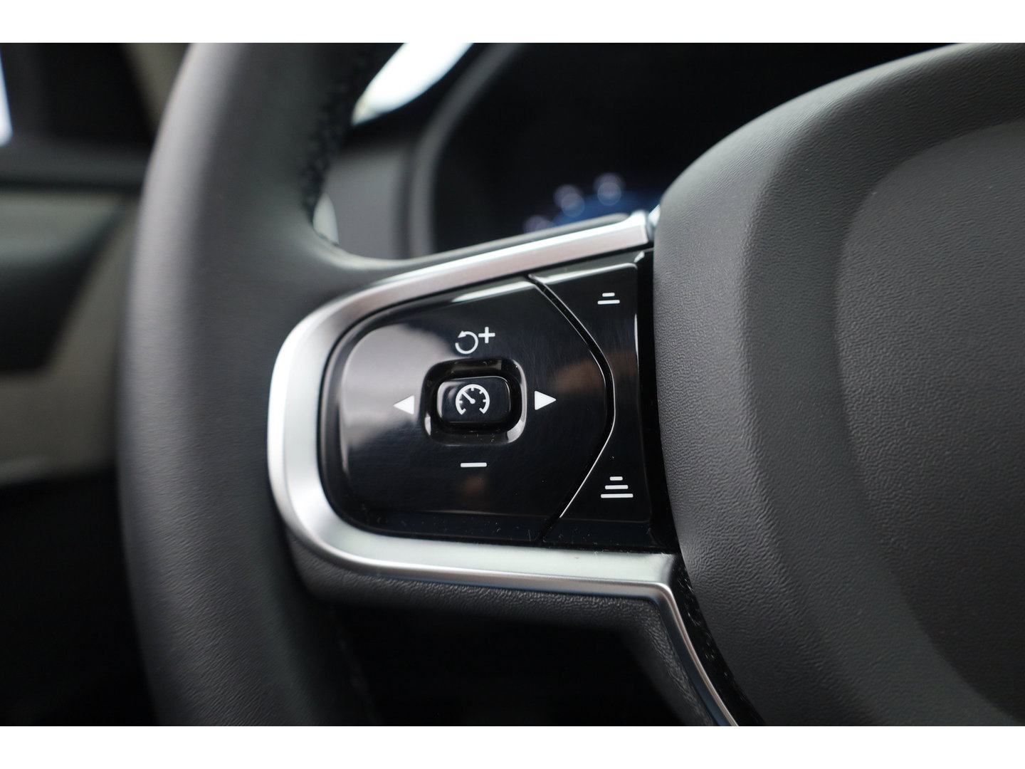 Volvo XC90 2.0 T8 Recharge AWD Ultimate Bright | SOH 95.7 % |Massage | Stoelventilatie | Trekhaak | 360 camera | Head-up |