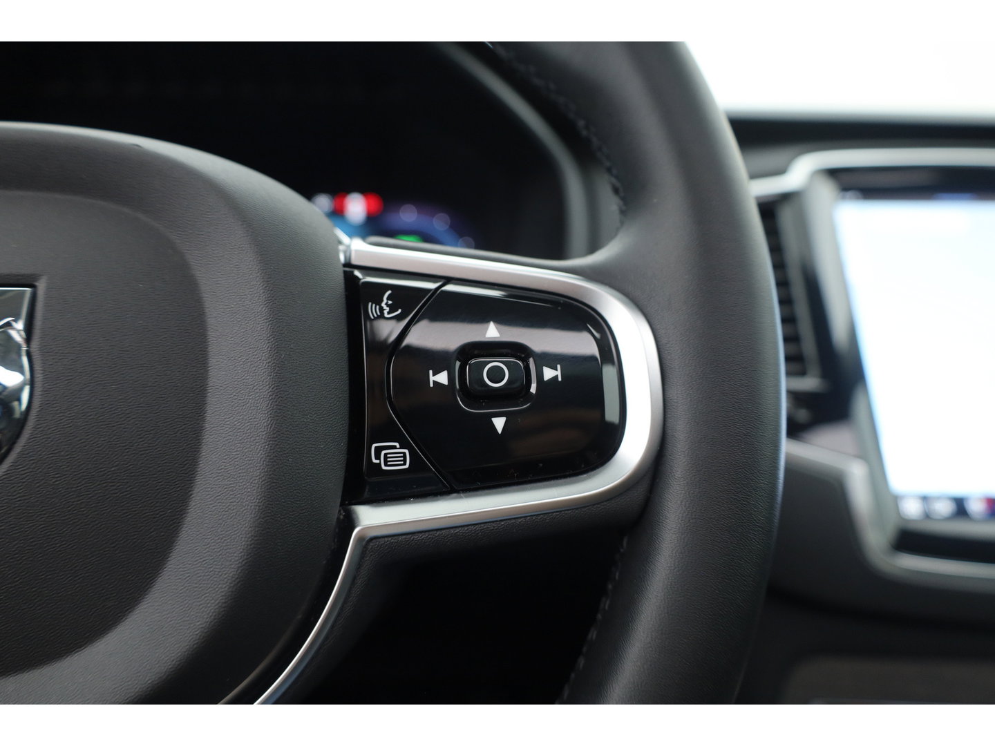 Volvo XC90 2.0 T8 Recharge AWD Ultimate Bright | SOH 95.7 % |Massage | Stoelventilatie | Trekhaak | 360 camera | Head-up |