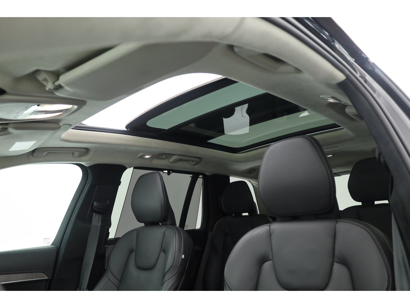 Volvo XC90 2.0 T8 Recharge AWD Ultimate Bright | SOH 95.7 % |Massage | Stoelventilatie | Trekhaak | 360 camera | Head-up |