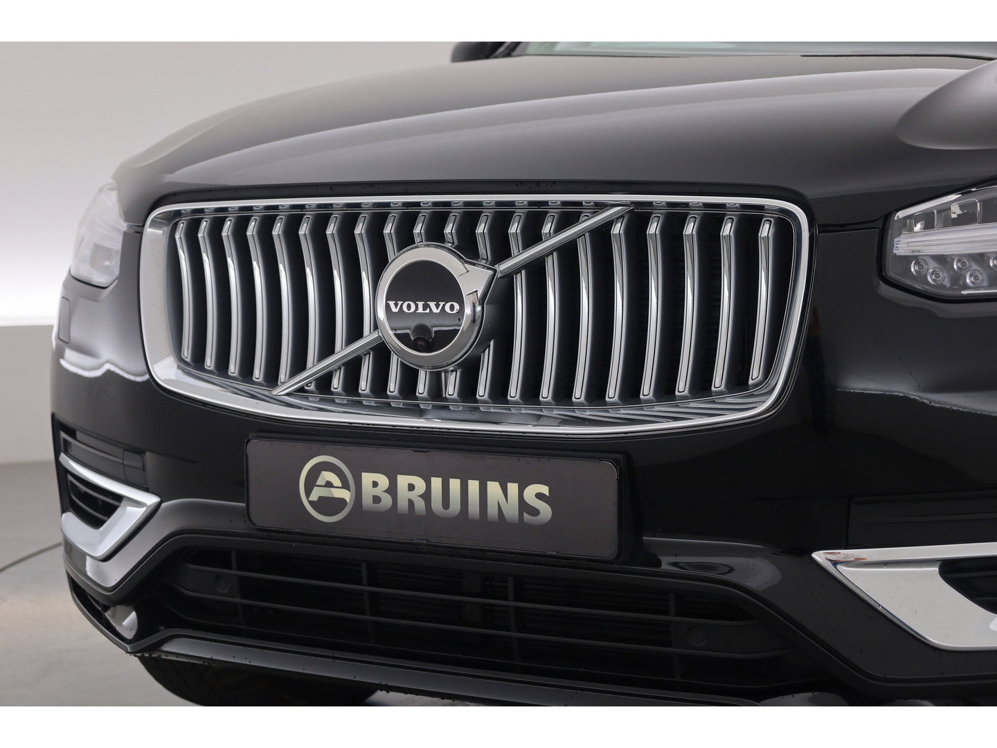 Volvo XC90 2.0 T8 Recharge AWD Ultimate Bright | SOH 95.7 % |Massage | Stoelventilatie | Trekhaak | 360 camera | Head-up |
