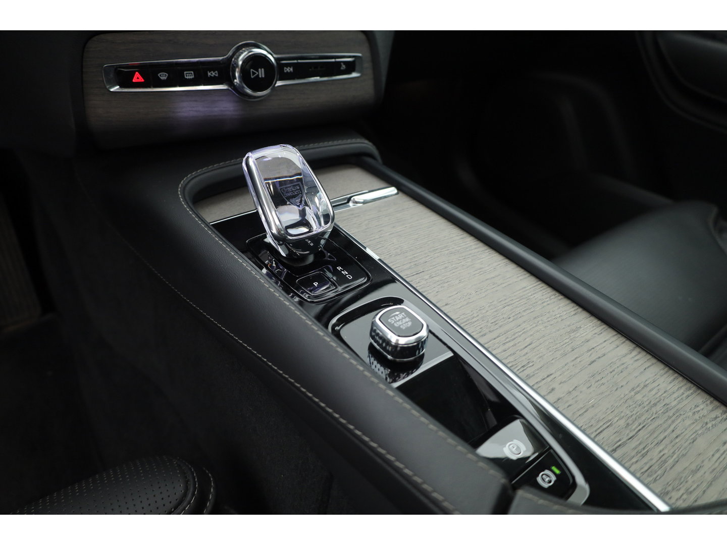 Volvo XC90 2.0 T8 Recharge AWD Ultimate Bright | SOH 95.7 % |Massage | Stoelventilatie | Trekhaak | 360 camera | Head-up |