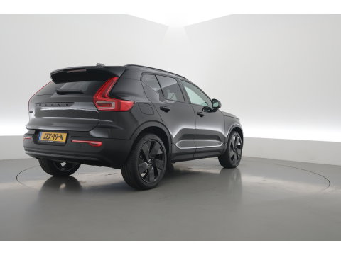 Volvo XC40 2.0 B3 Ultra Black Edition | Rijklaar! | S/K-Dak | Harman/Kardon | Bliss | Stuur-stoel+Voorruitverw. | 360*+PDC | Memory | Nav+App.Connect | Elek. Klep V