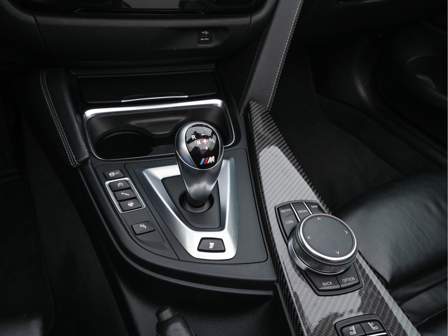 BMW M4 4-serie Cabrio Competition FULL! *HEAD-UP | M-SPORT EXHAUST | CARBON | LEDER | AIR-SCARF | HARMANKARDON | MEMORY-PACK | FULL-LED | KEYLESS | DAB+ | BLINDSPOT | HEATED-SPORTSEATS | DAB+ | 20''ALU*